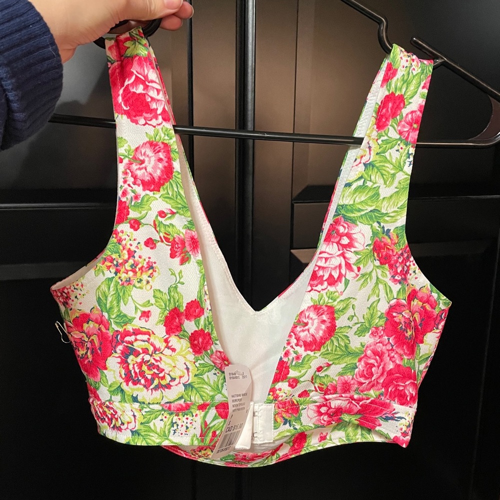 Floral Tank Top - Picture 2 of 3